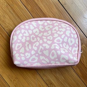 Manna Kadar Beauty Leopard / Cheetah Cosmetic Bag